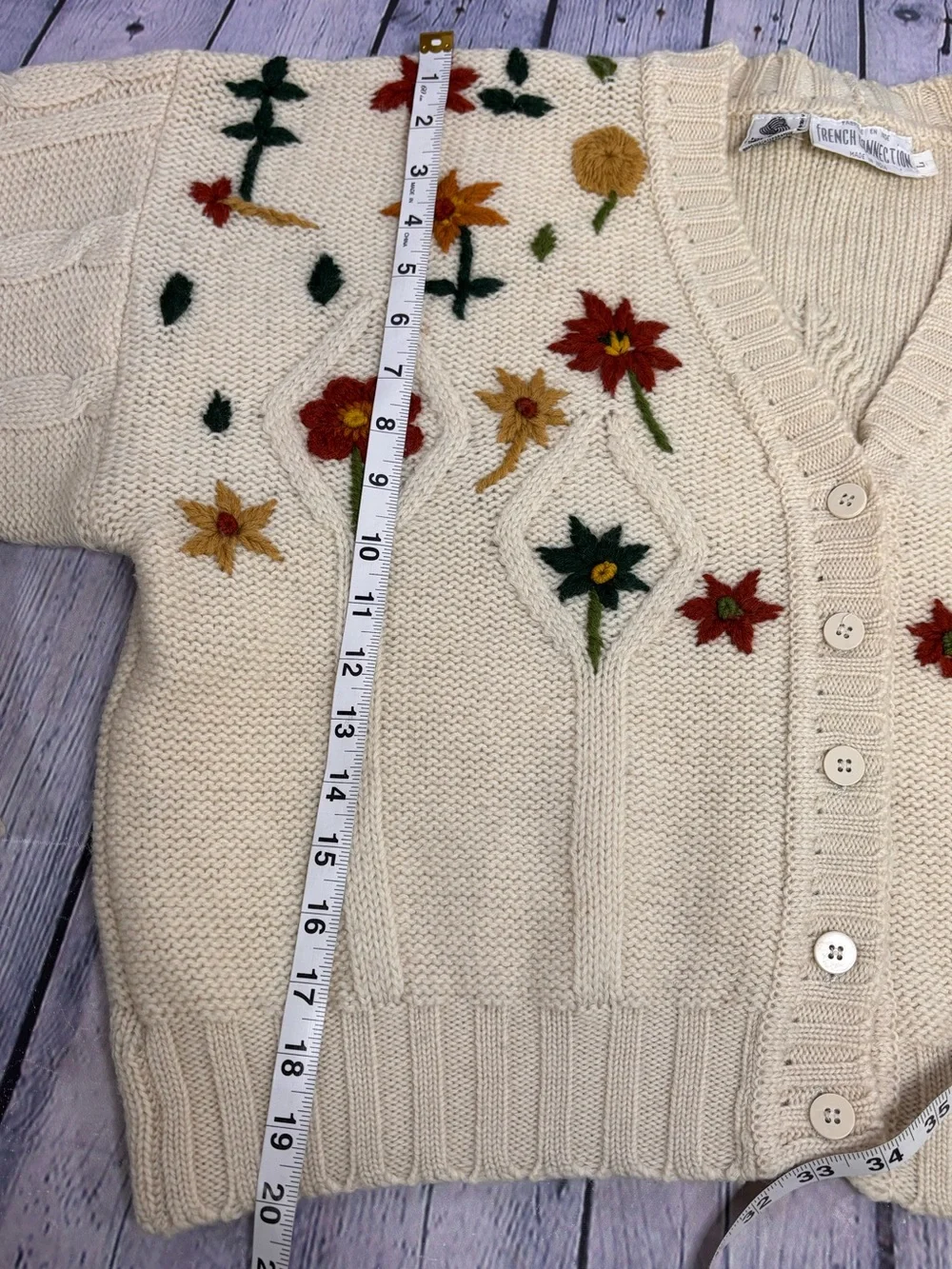 VINTAGE French Connection Cream Floral Embroidery Cottagecore Cardigan Sweater L - Picture 10 of 10